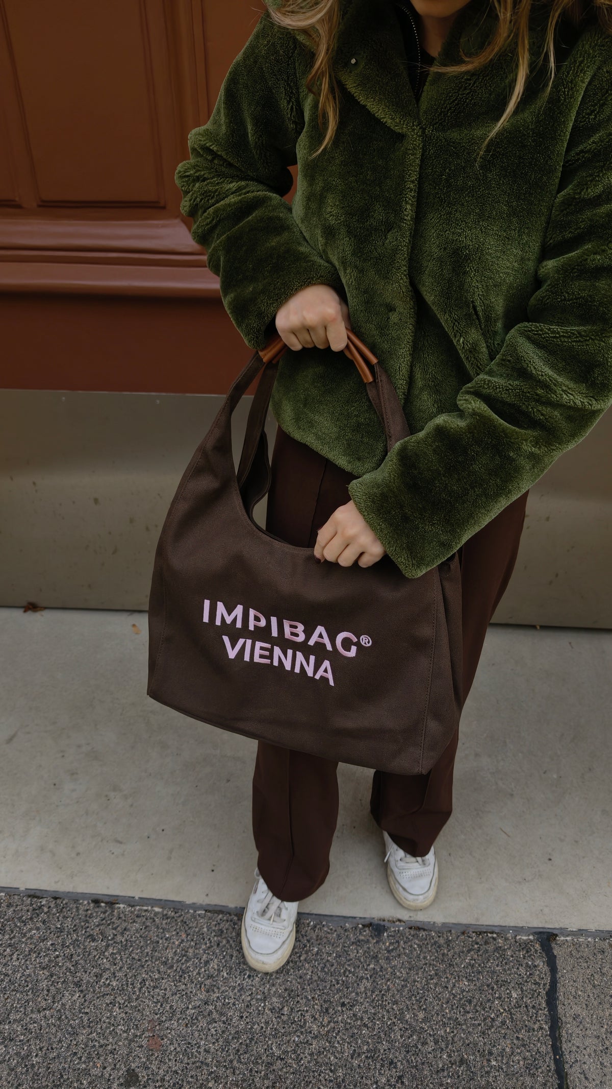 Braun NO NAME BAG