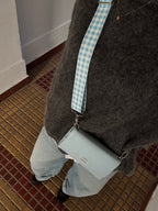 Blau Karo Strap