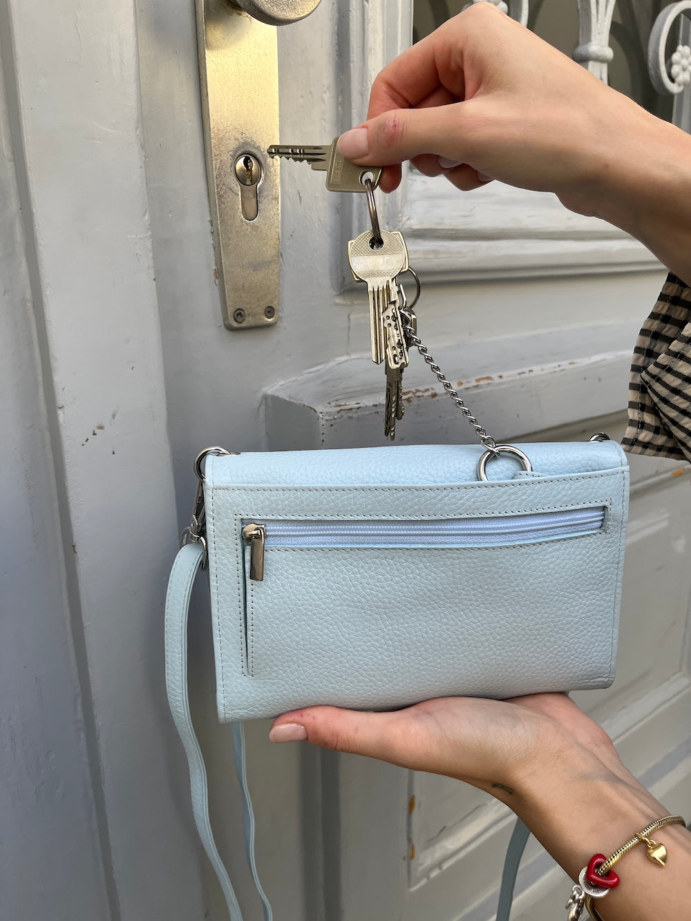 Icy-Blau CLASSIC