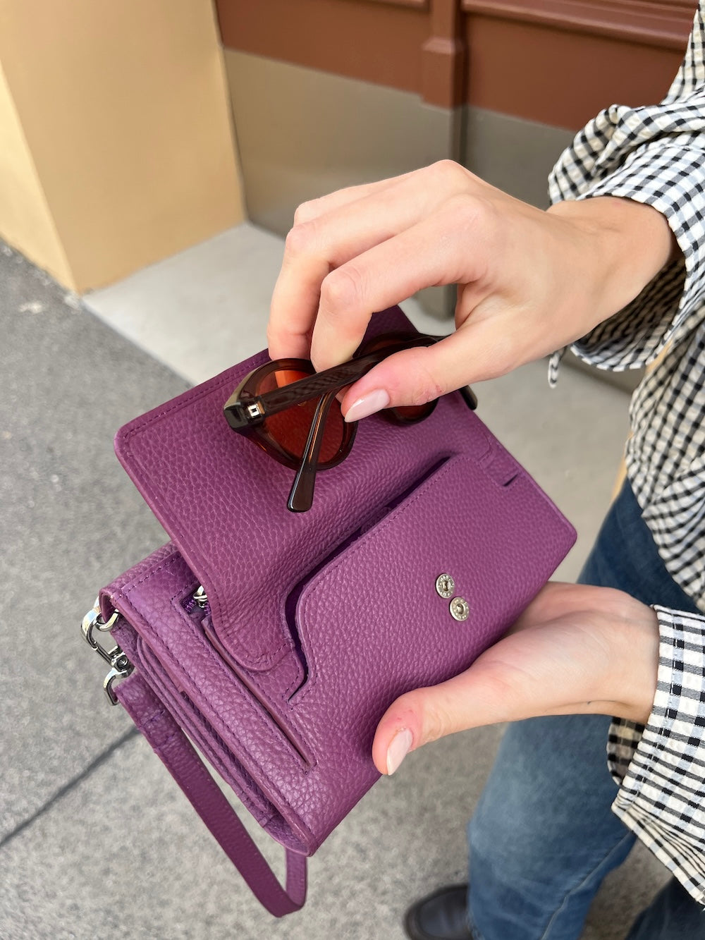 Berry TRAVEL