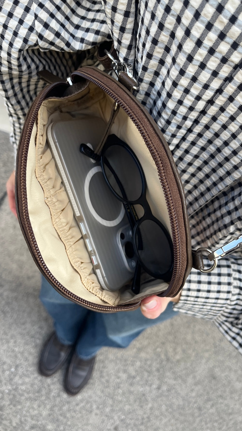 Mocha MOONBAG